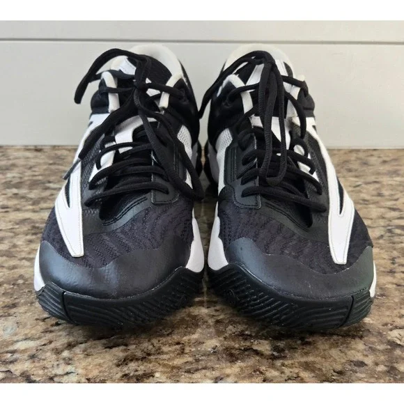 Nike Zoom Freak 4 Mens US 11.5 Basketball Shoes Black White DZ7533-003 - Picture 2 of 9